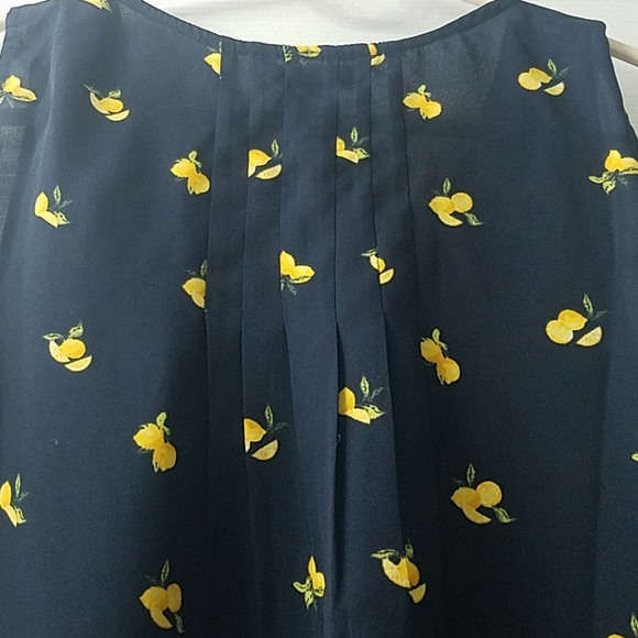 NWOT Lemon Banana Republic top - Picture 4 of 4